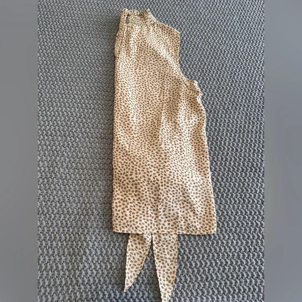 Sleeveless Beige Printed Tie-Hem Top - Picture 6 of 9